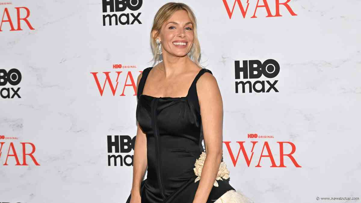 Actrice Sienna Miller (44) hoogzwanger op filmset: ’Ik was 35 weken zwanger bij einde opnames’