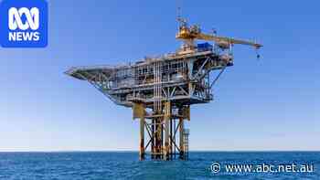 Oil platform 'a warning' as government considers new decommissioning rules
