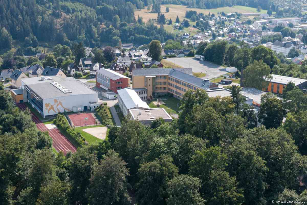 Klingenthaler Stadtrat beschließt Hortumzug: Elternvertreter kritisieren fehlende Mitwirkung