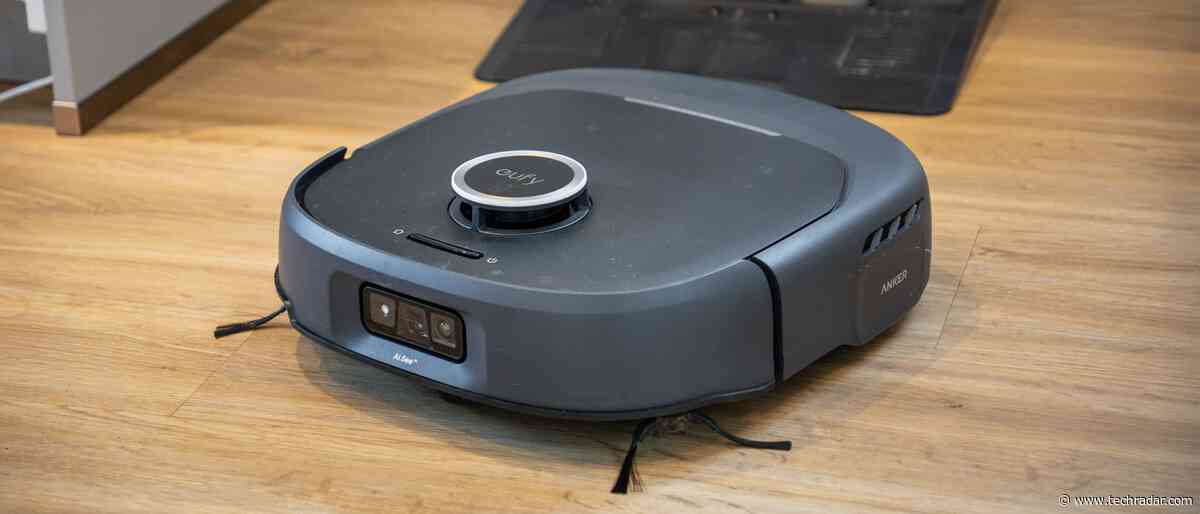 ​​​​The Eufy Omni E35 boasts huge suction power, good mopping performance, and self-cleaning