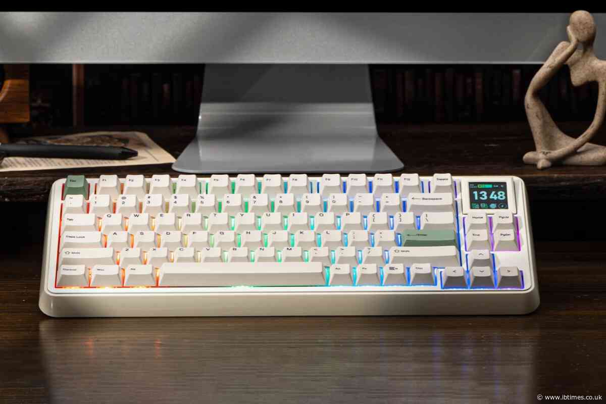 10 Best Gifts for Keyboard Lovers in 2026: Mechanical Keyboards, Keycaps and More