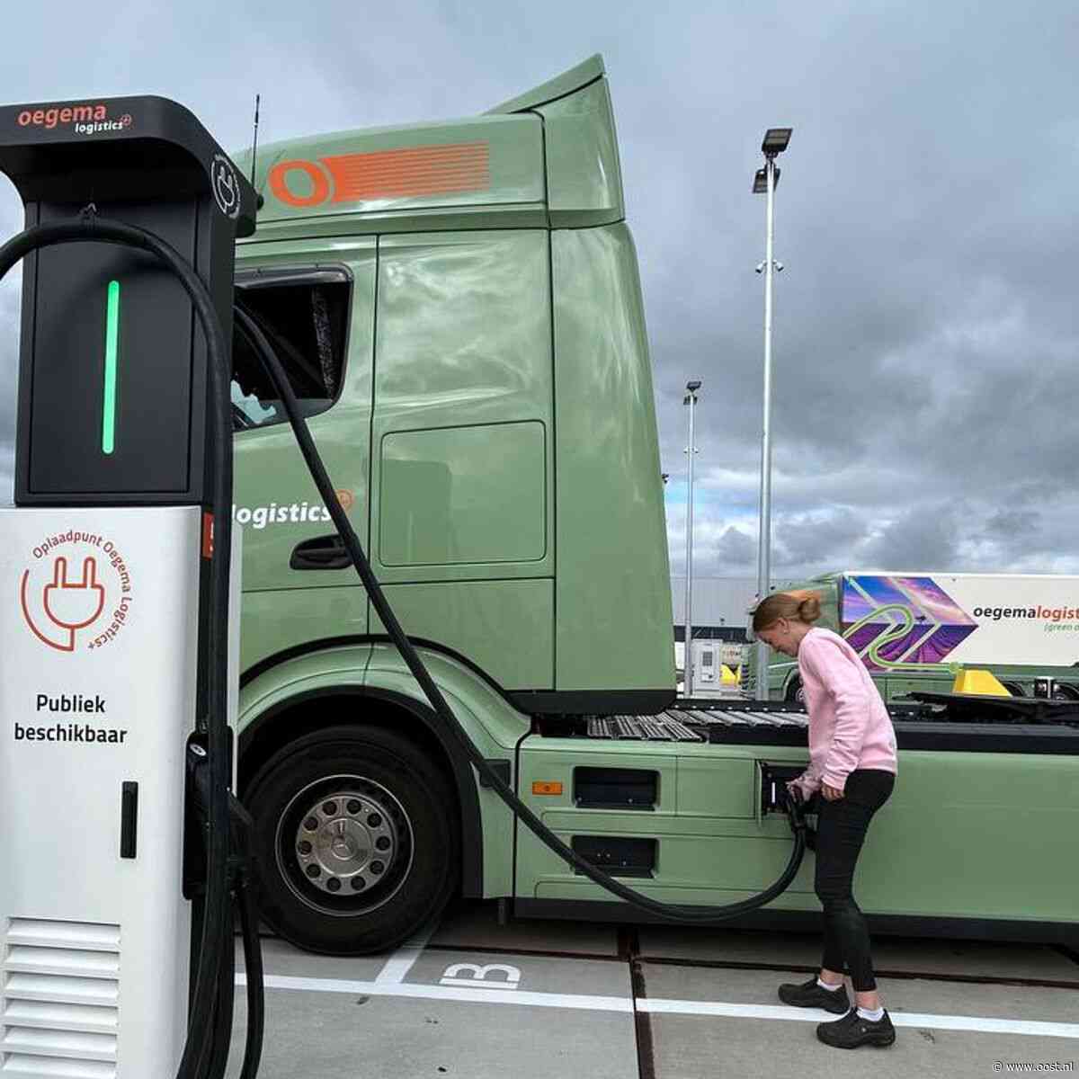 24 nieuwe laadplekken voor elektrische trucks: 'Weinig transporteurs hebben dit'
