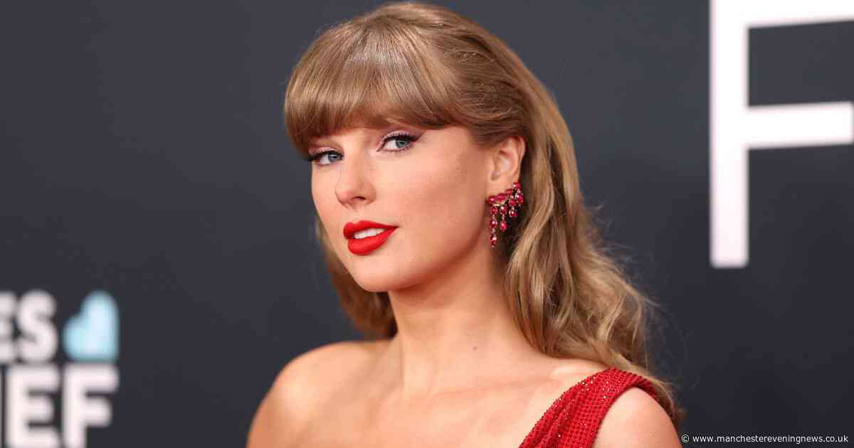 Taylor Swift fans sends into frenzy with cryptic update including Manchester Arndale clue