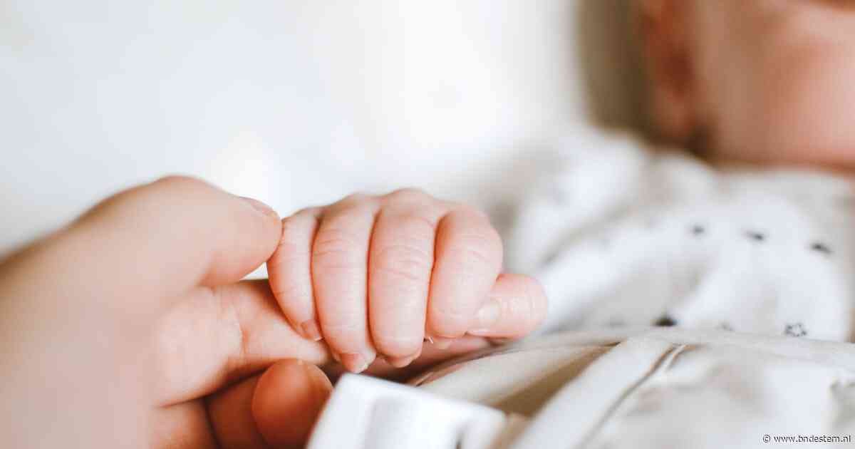 Ouders denken samengestelde achternaam te geven aan baby, maar rechter grijpt in