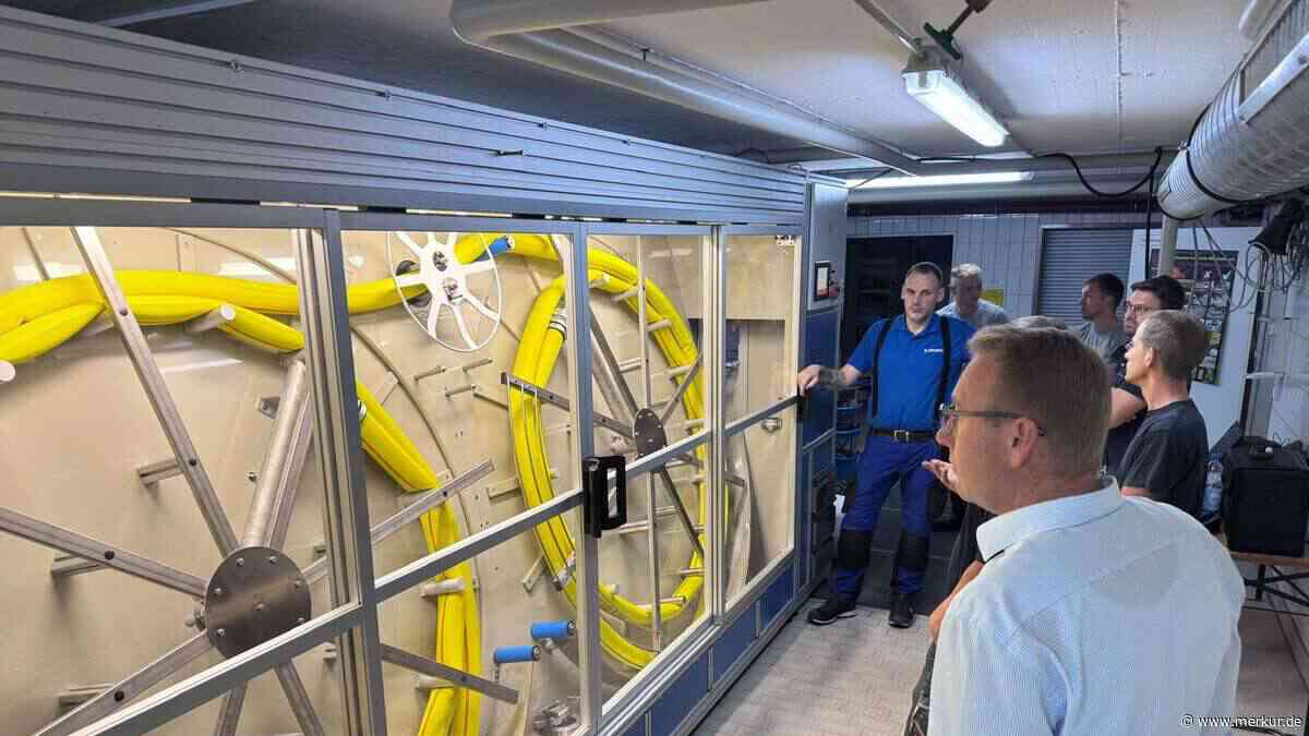 Neue Schlauchpflegeanlage: Mammendorfer Feuerwehr öffnet Werkstatt für Nachbarkommunen