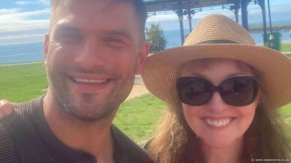 Strictly partners Melanie Walters and Aijaz stun onlookers after turning up at Barry Island