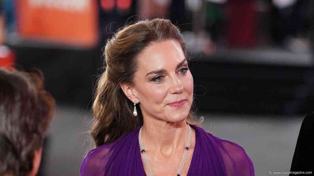 Kate Middleton's 2-word reaction after being caught off-guard on the red carpet