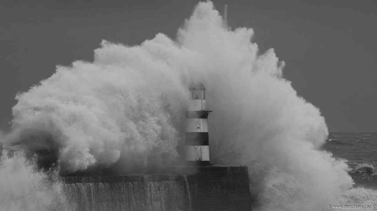 Movie director picks Stockton photographer's dramatic lighthouse shot for 'Pressure' Award