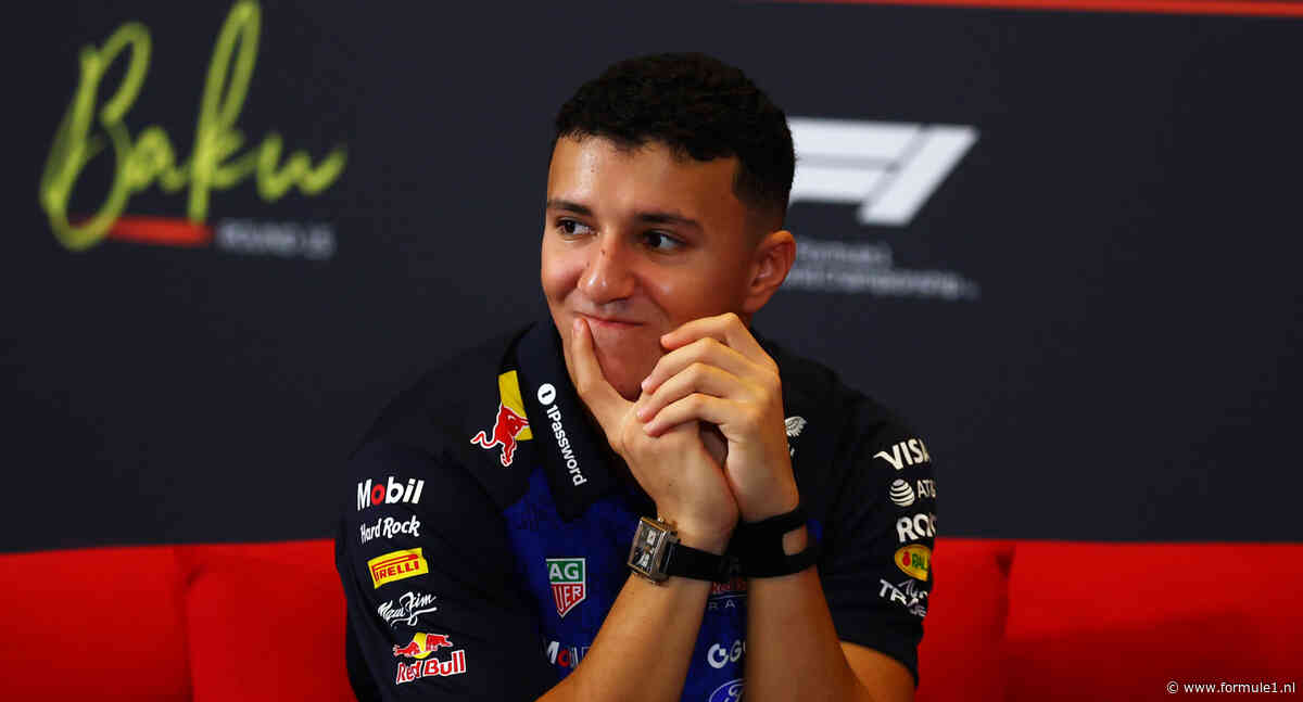 Isack Hadjar heeft ‘geen idee’ met hoeveel jaar hij zijn Red Bull-contract heeft verlengd