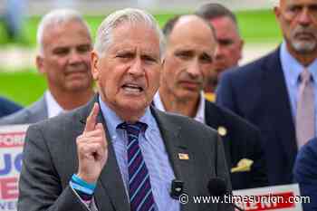 Correction officers union backs Blakeman in first endorsement for governor