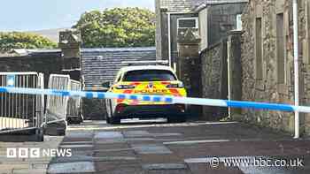 Bomb squad called after ordnance donated for exhibition