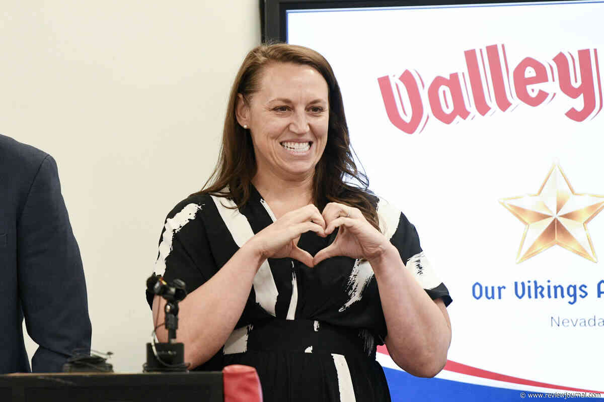 ‘Exemplary educator’: CCSD social studies teacher named Nevada Teacher of the Year