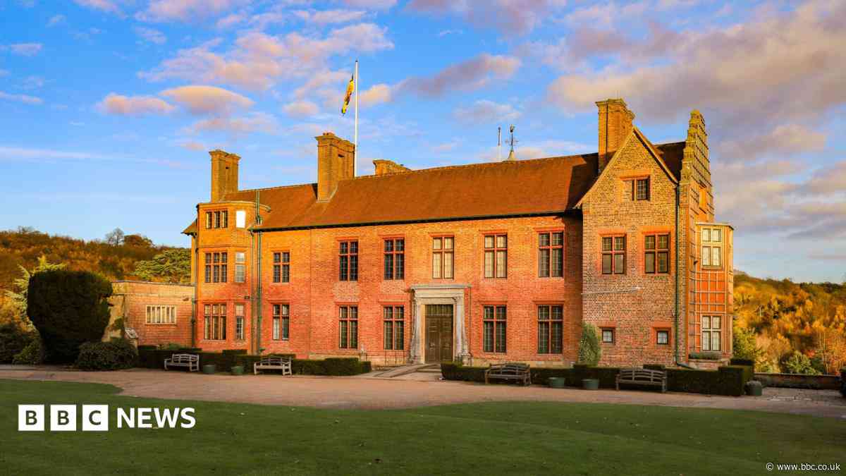 Churchill letters over Chartwell rebuild for sale