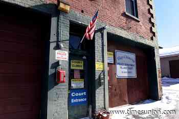 Ballston Spa court abruptly closes amid building flaws, mold