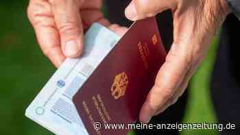 Alufolie um den Reisepass: Sicherheits-Trend verbreitet sich – doch bringt er wirklich etwas?