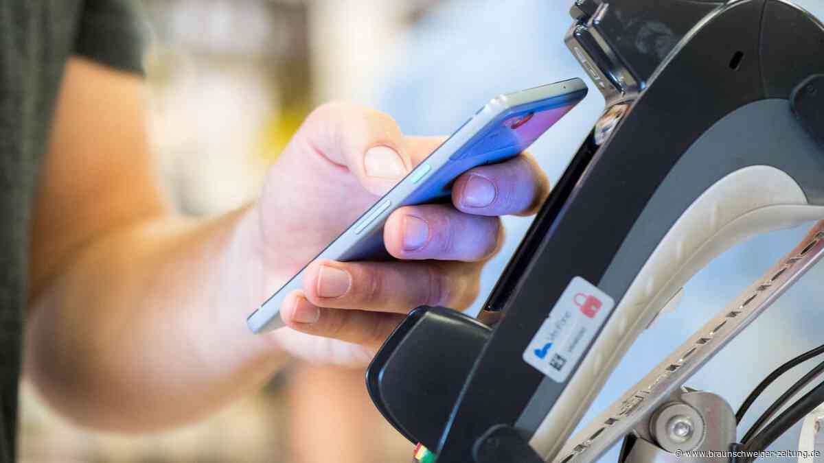 Betrüger gesucht: Falscher Bankmitarbeiter kauft in Region Braunschweig-Wolfsburg ein