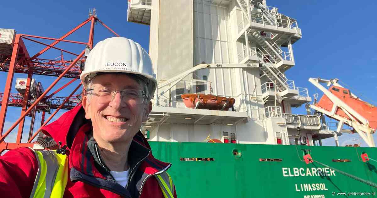 Pieter (59) boekte een kajuit en reisde met vrachtschip naar Dublin: ‘Mensen weten niet dat dit kan’
