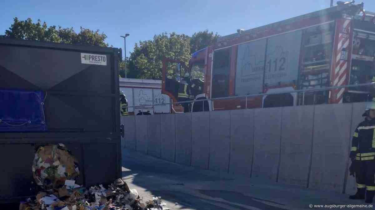 Feuerwehr Illertissen rückt zum neuen Aldi-Markt aus