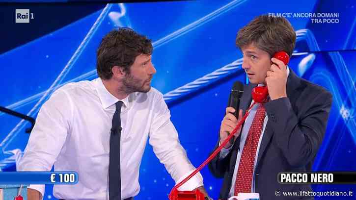 “Perché lo stavate nascondendo? È più bello di Stefano De Martino”: sui social esplode l’entusiasmo per il nuovo notaio di “Affari Tuoi”