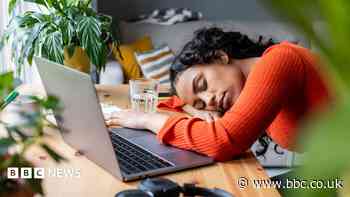 Fresh bedsheets and dusk walks: Expert tips for sleep-deprived freshers