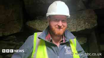 Meet the team repairing a 5,000-year-old tomb