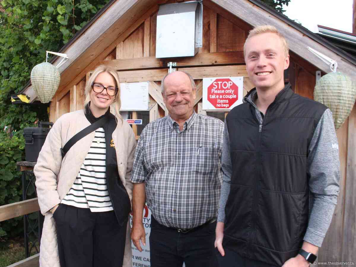 Farm company donation helps volunteers stock Petrolia Community Refrigerator