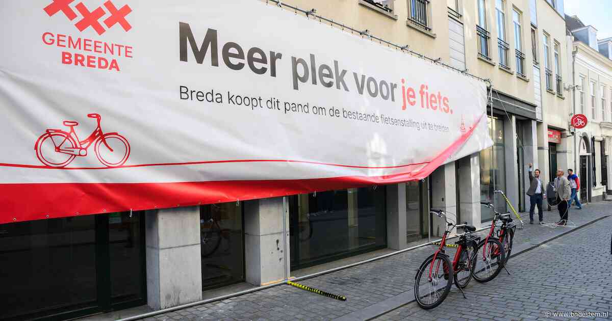 Ex-bruidsmodezaak wordt fietsenstalling: honderden parkeerplaatsen erbij in binnenstad Breda