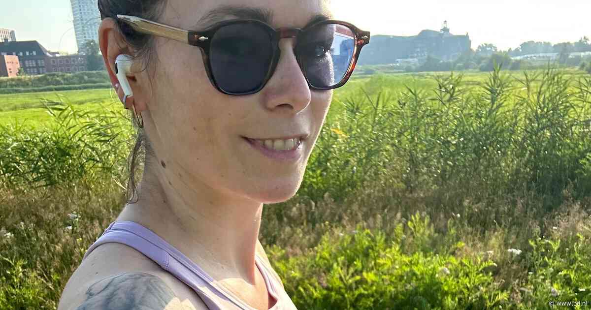 Angelique doet een triatlon voor haar overleden moeder: ‘Ik zwem nu voor ons twee’