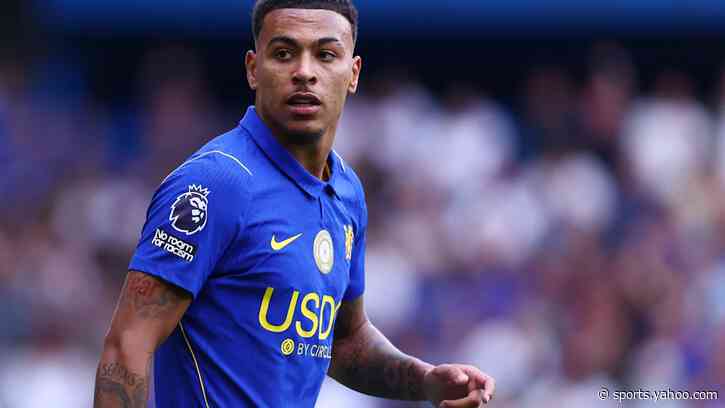 Former Chelsea star calls on new signing to show consistency