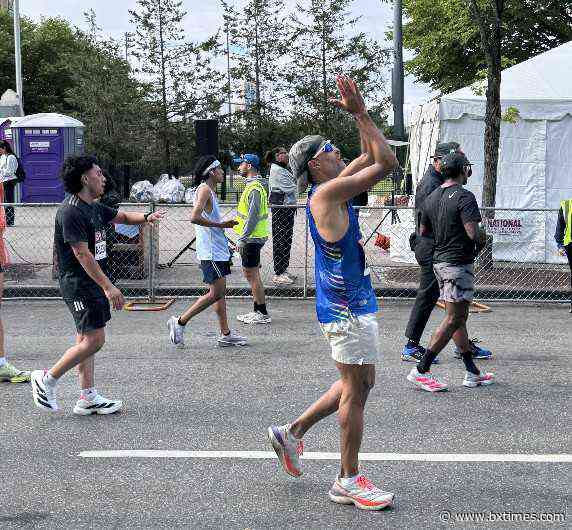 More than 12,000 runners hit the streets for Bronx 10 Mile’s 30th anniversary