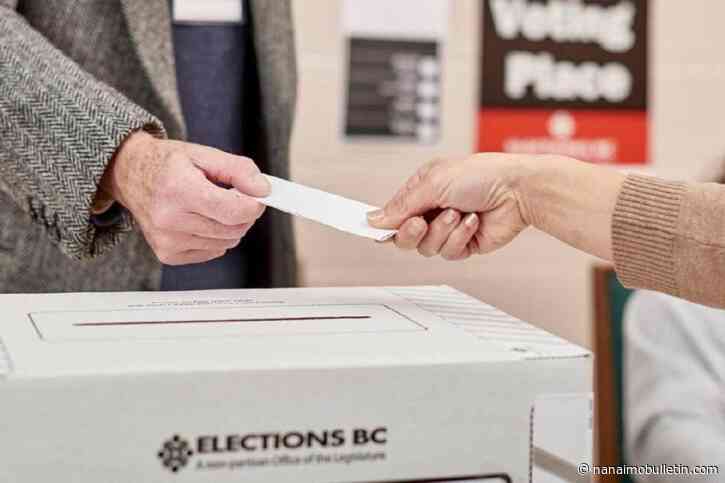 Elections BC needs to hire 17K workers to run snap election