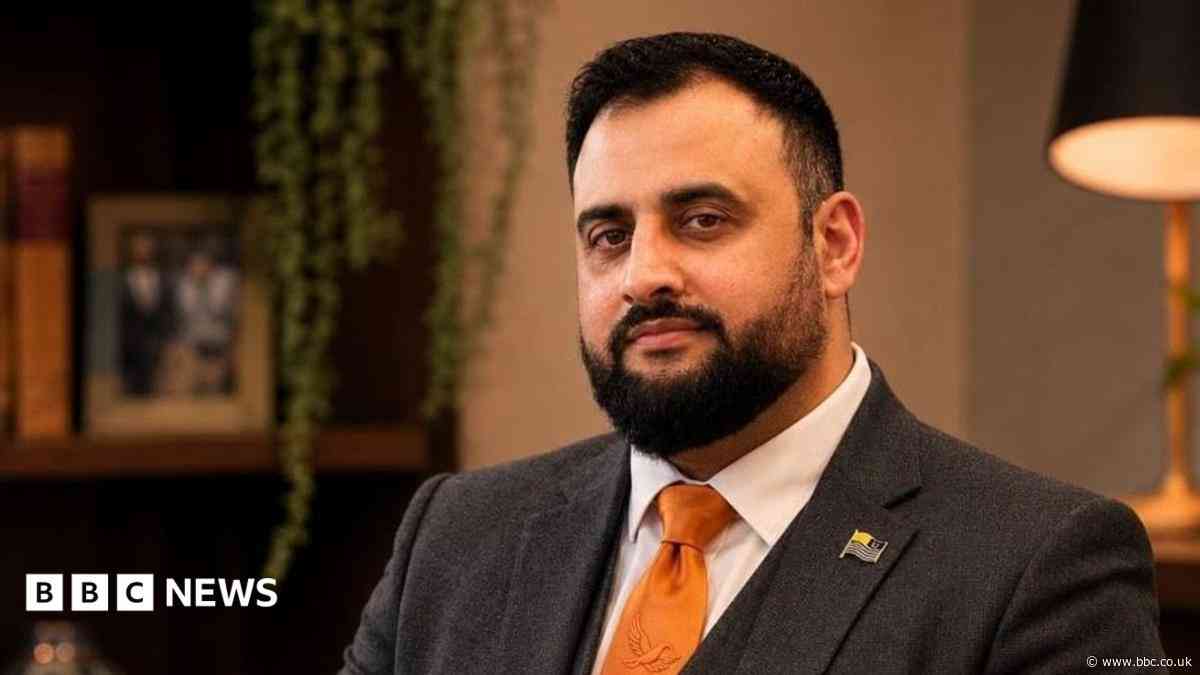 New Lib Dem council chief names leadership team
