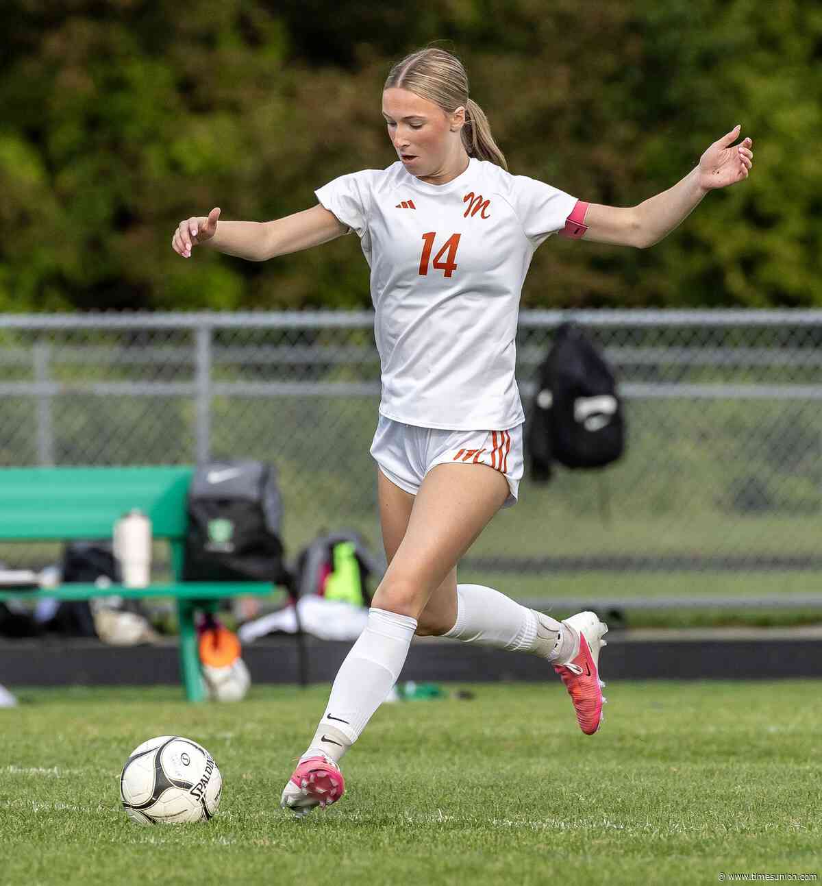 Mohonasen girls' soccer showing no hesitancy in pursuit of Section 2 title