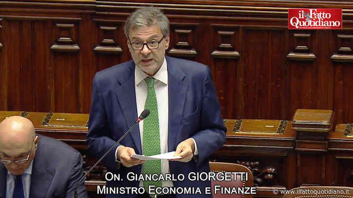 Debito pubblico, Giorgetti in Aula: “C’è il Superbonus da pagare”. Il M5s: “Solo parole sulla tassazione degli extraprofitti”