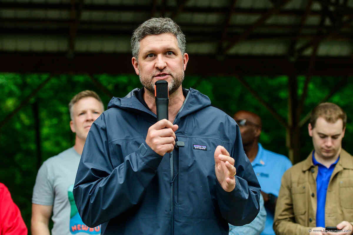 U.S. Rep. Pat Ryan faces ethics complaint regarding his D.C. residence