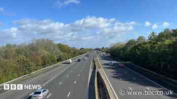 Drivers warned as plane wings escorted along M5