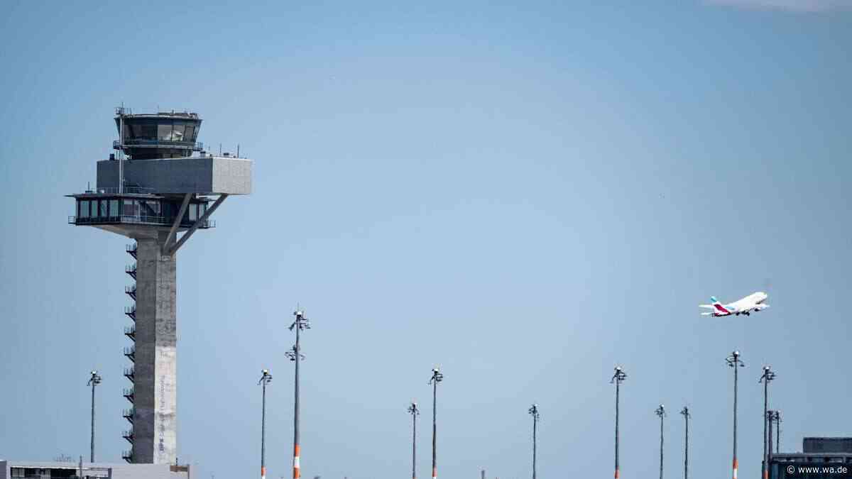 Drohnen-Alarm am Berliner Flughafen: Flugbetrieb kurzzeitig eingestellt – Maschinen umgeleitet