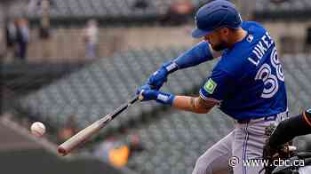 Blue Jays eliminated from playoff contention after another uninspiring offensive performance