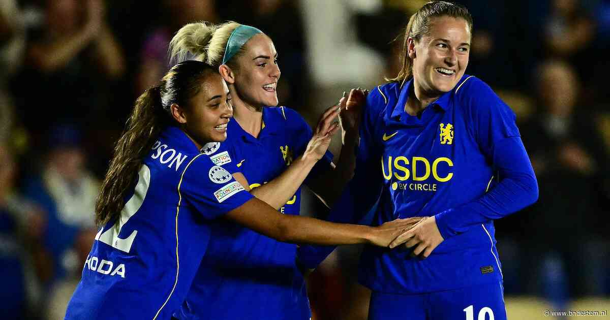 Wieke Kaptein helpt Chelsea met prachtige goal aan zege in Champions League