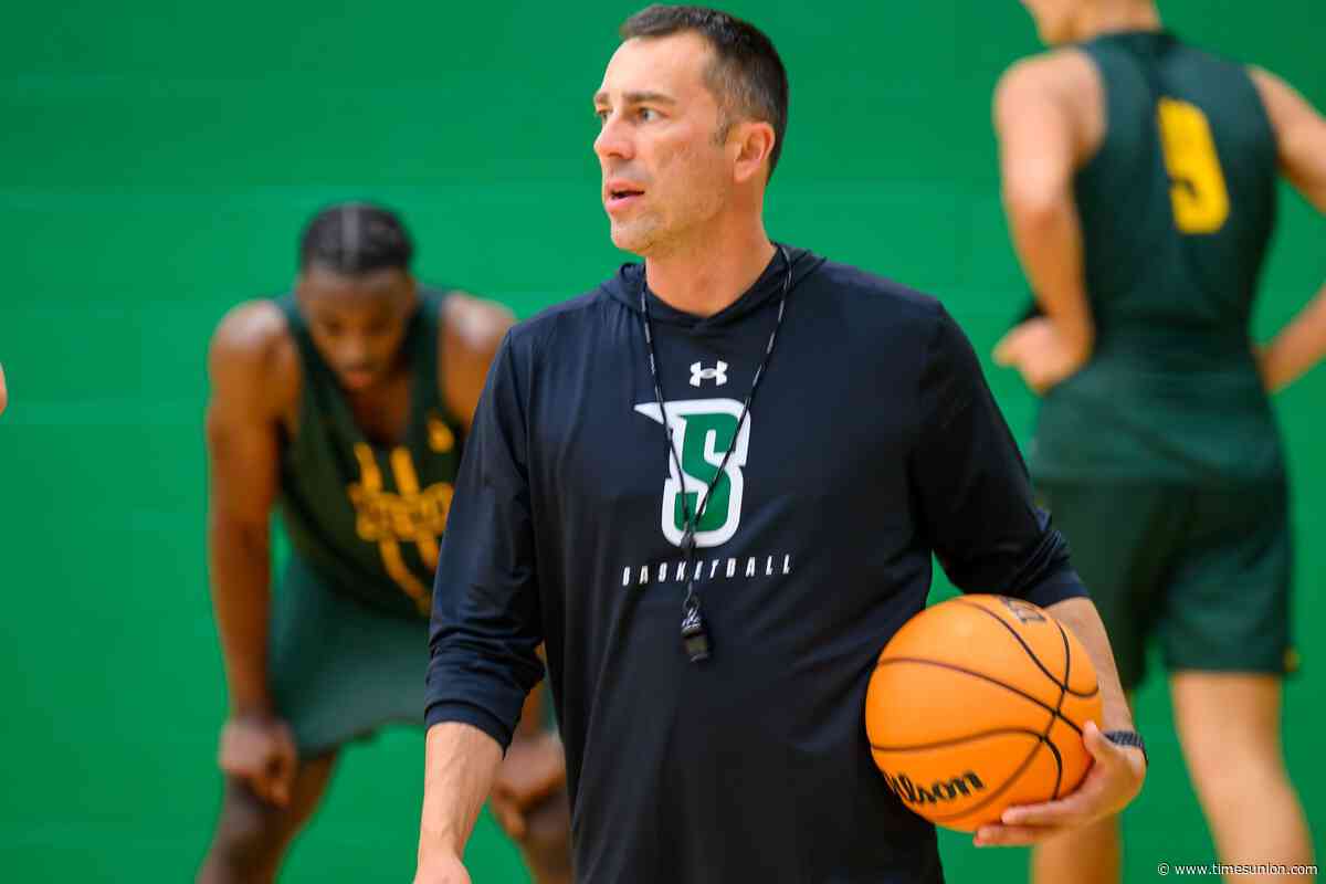 Dillon Callahan commits to Siena men's basketball, will play with 'my guy' Adamson