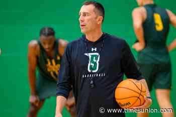 Dillon Callahan commits to Siena men's basketball, will play with 'my guy' Adamson