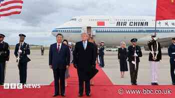 A red carpet and military flyover - How Trump welcomed Xi