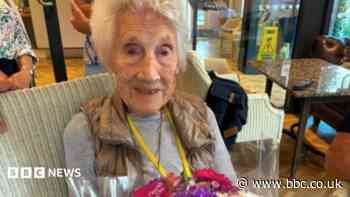 Hundreds of cards sent to woman on 106th birthday