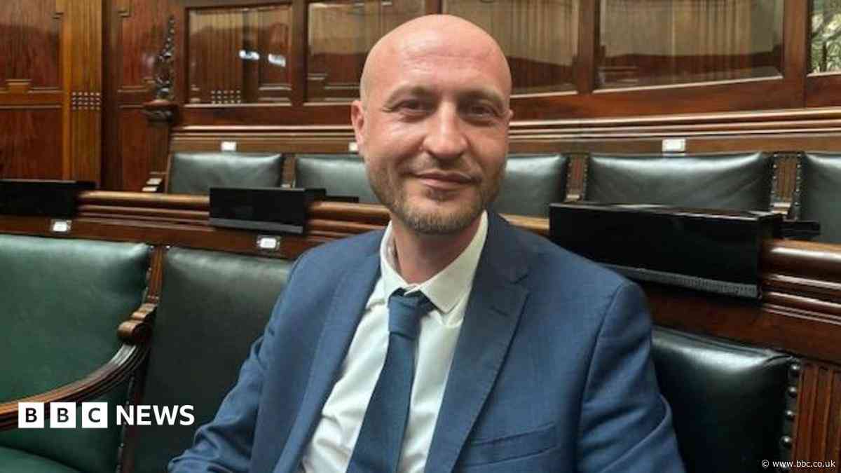 Reform leader 'getting to grips' with council finances