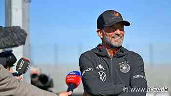 Aura und eine heikle Frage: Fußballdeutschland wirft sich Jürgen Klopp zu Füßen