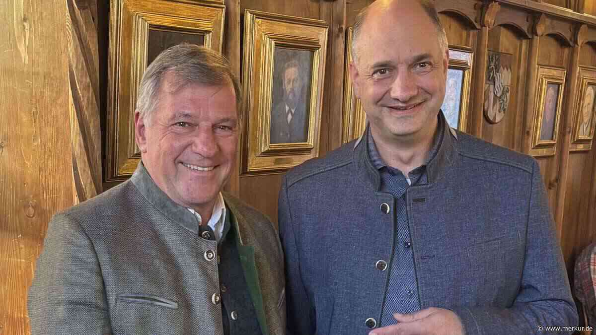 Besondere Ehrung für Franz Schnitzenbaumer – doch drei Plätze bleiben leer