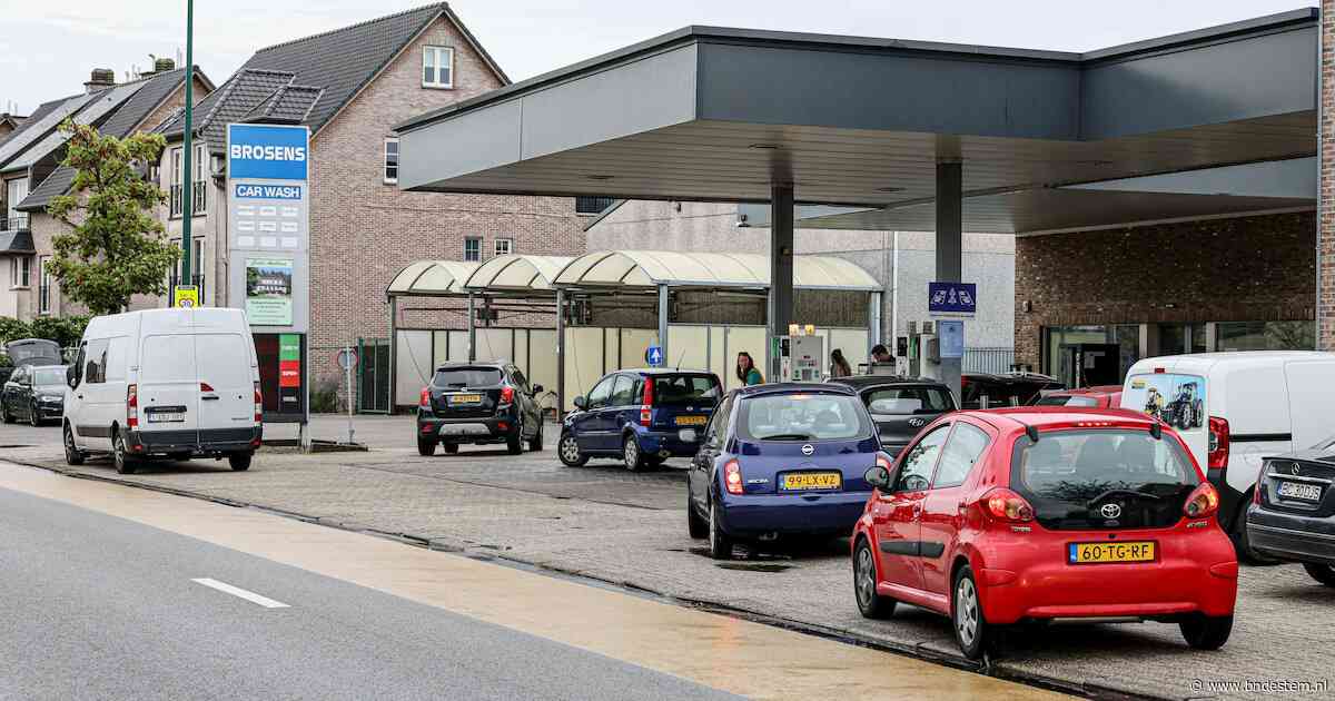 Slager Chris is de lachende derde met zoveel tanktoeristen in Meerle, benzineprijs is in Nederland hoger dan ooit