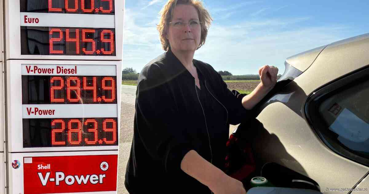 Mantelzorger Esther (52) is per maand honderden euro’s meer kwijt aan auto die ze niet kan missen: ‘Niet gaan, is geen optie’