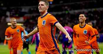 Joey Veerman begint aan tweede leven bij Oranje: ‘Xavi kijkt met een verse blik’