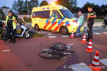 Fiets breekt door midden na aanrijding met scooter